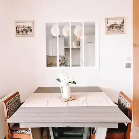 T3 Refait A Neuf /plage/centre/gare/terrasse/pkg/wifi 아파트 *