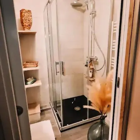 T3 Refait A Neuf /plage/centre/gare/terrasse/pkg/wifi *